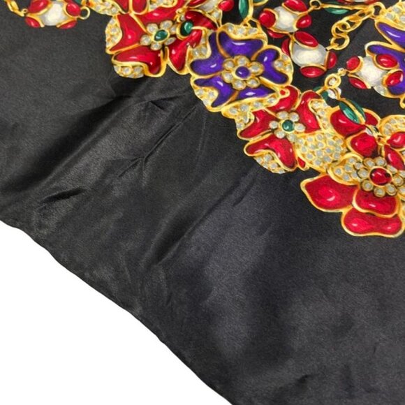 Chanel Scarf Silk Black And Others - Picture 4 of 6